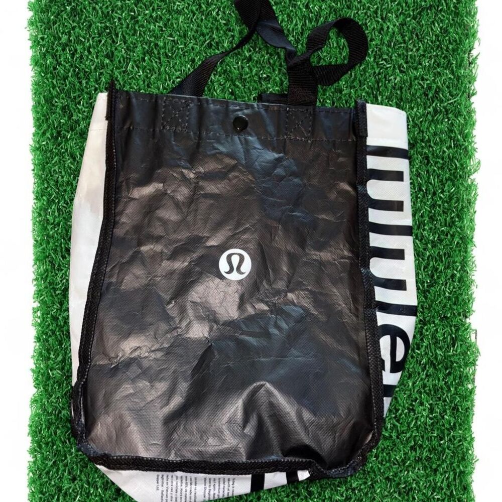Lululemon Women's Black and White Bag